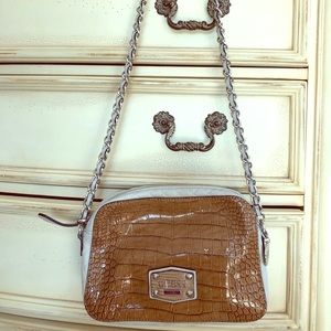 Guess purse and matching wallet